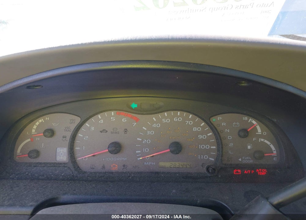 2001 TOYOTA SEQUOIA LIMITED V8 VIN: 5TDBT48A51S033451
