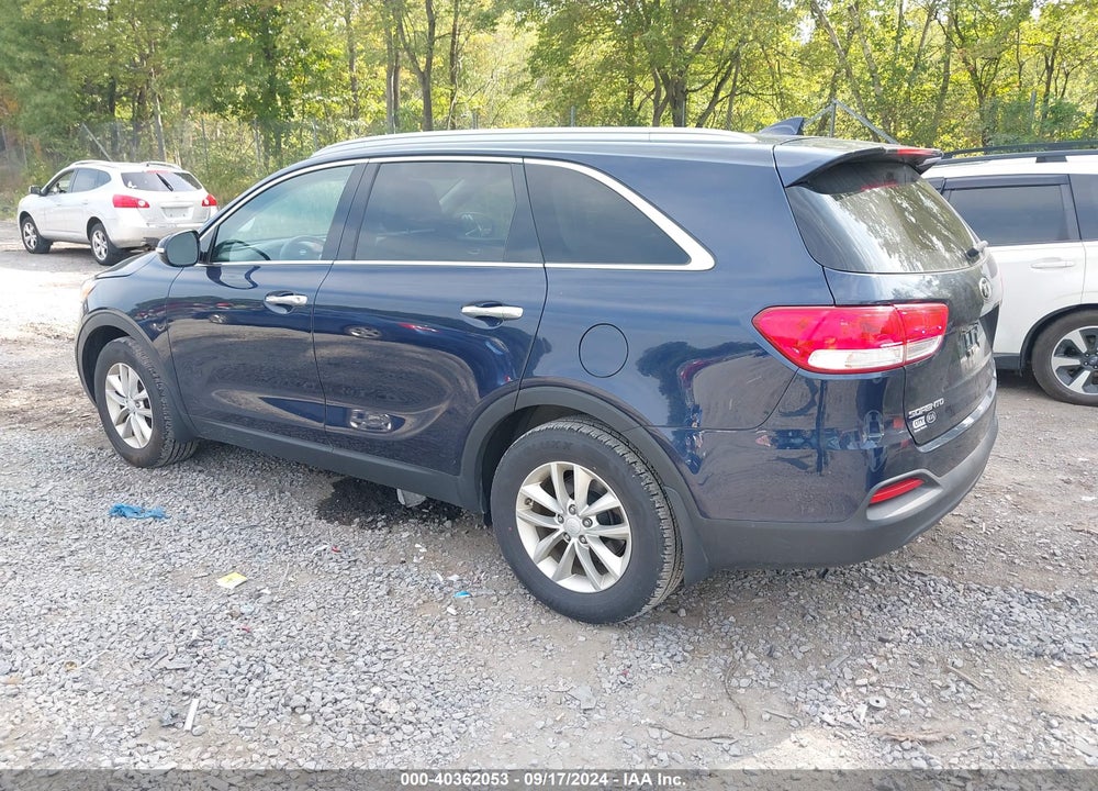 2016 KIA SORENTO 2.4L LX VIN: 5XYPG4A31GG043860