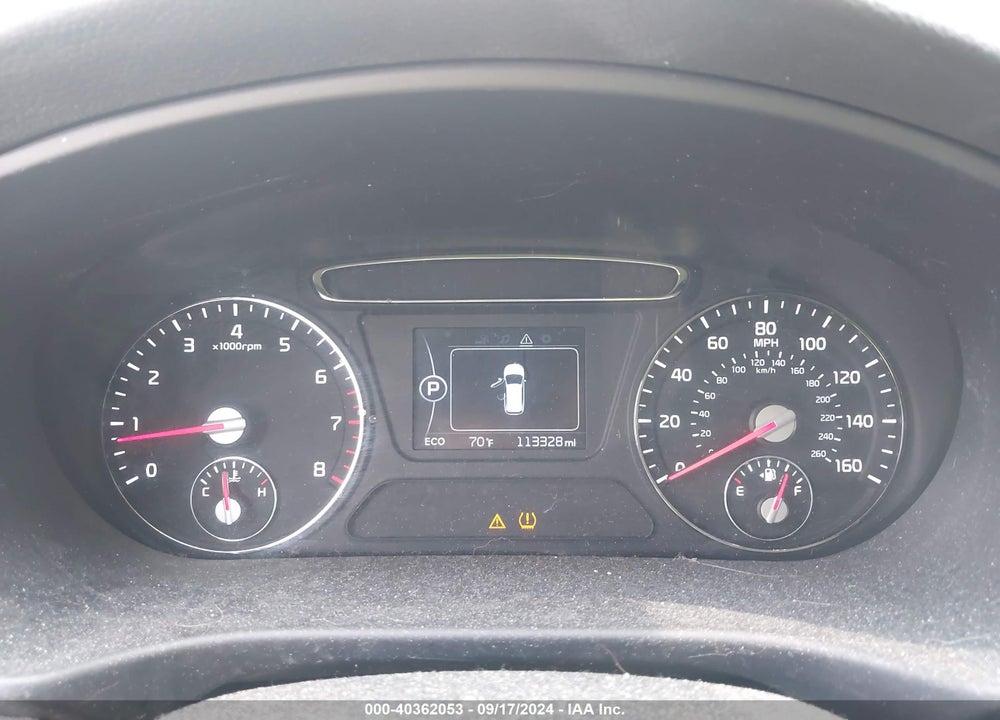 2016 KIA SORENTO 2.4L LX VIN: 5XYPG4A31GG043860