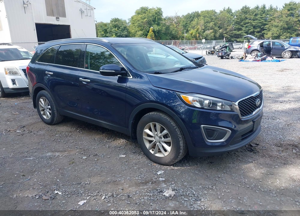 2016 KIA SORENTO 2.4L LX VIN: 5XYPG4A31GG043860