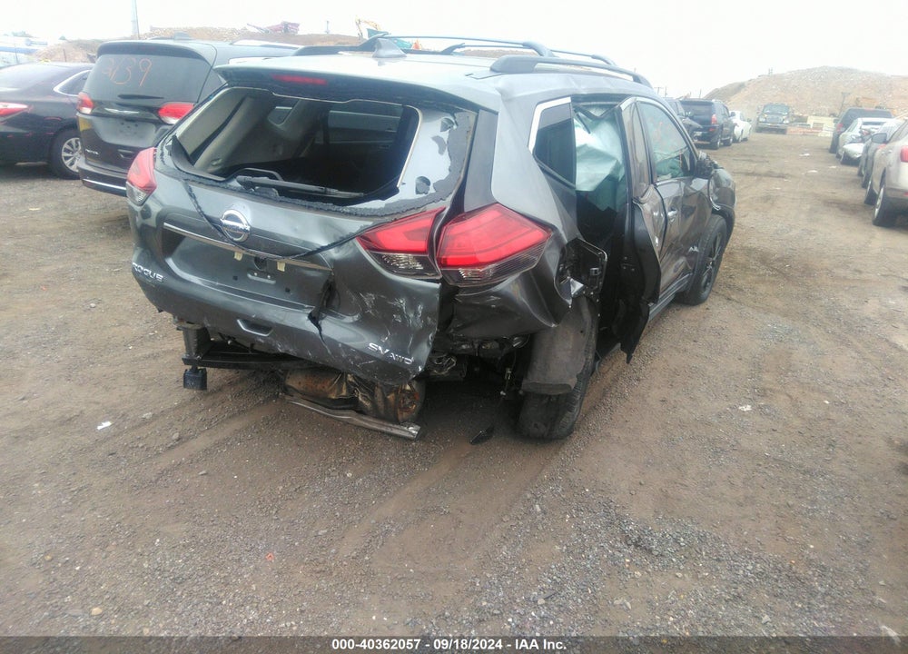 2017 NISSAN ROGUE SV VIN: 5N1AT2MV6HC820621