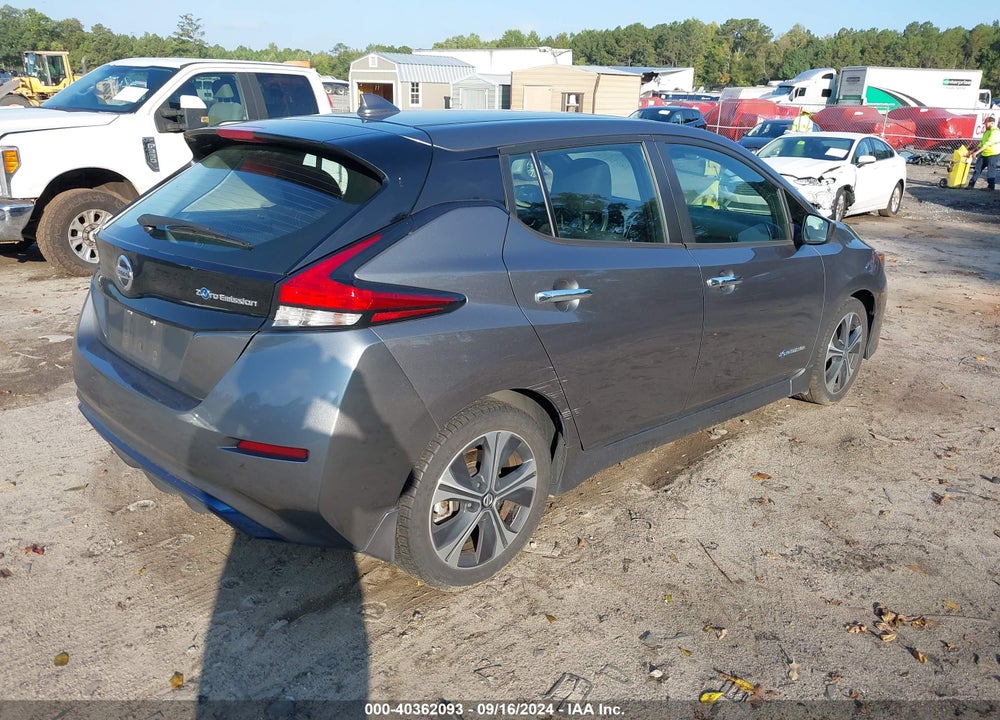 2018 NISSAN LEAF SV VIN: 1N4AZ1CP2JC303859