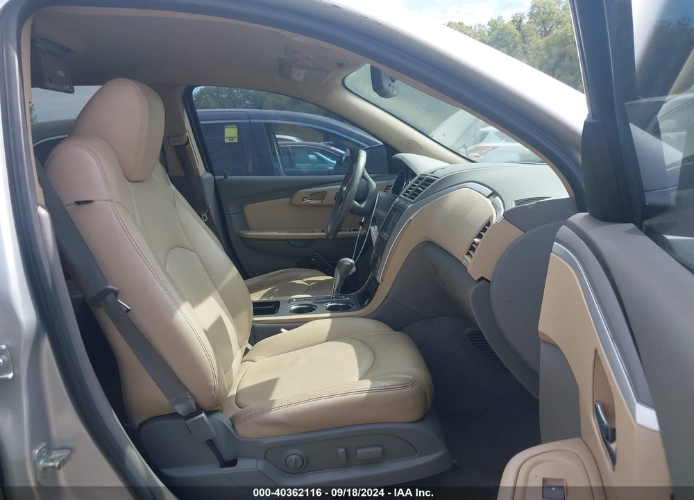 2010 CHEVROLET TRAVERSE LT VIN: 1GNLRGED3AS132349
