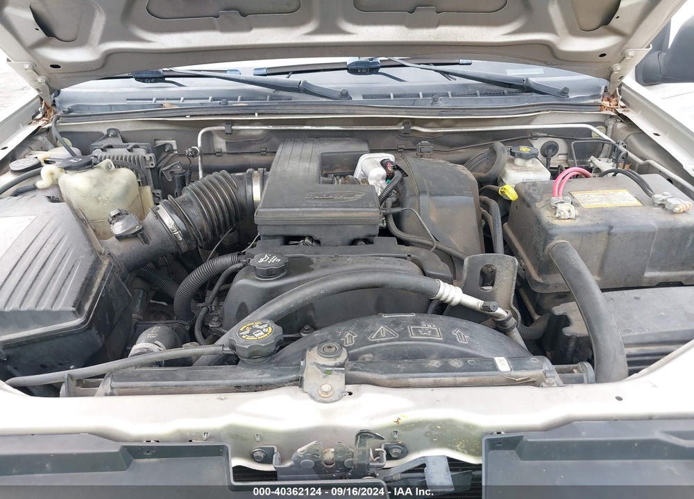 2005 CHEVROLET COLORADO LS VIN: 1GCCS136058224388