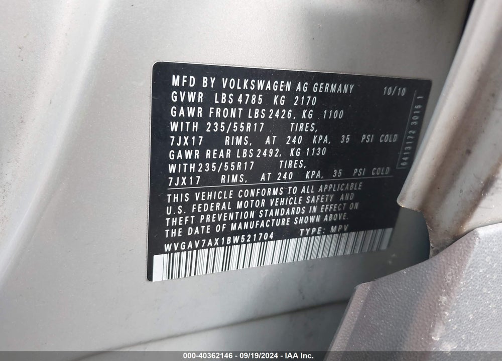 2011 VOLKSWAGEN TIGUAN SE VIN: WVGAV7AX1BW521704