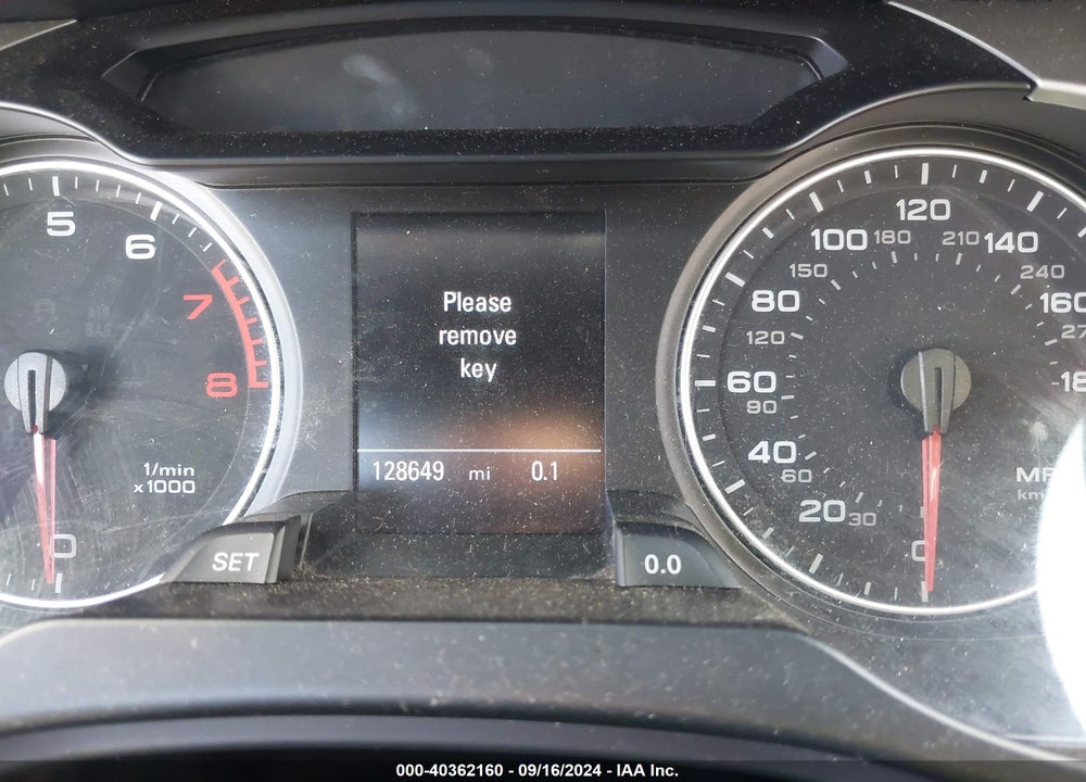 2011 AUDI A4 2.0T PREMIUM VIN: WAUEFBFL2BN015278