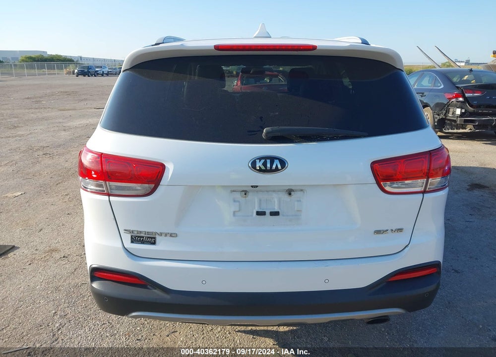 2017 KIA SORENTO 3.3L EX VIN: 5XYPH4A52HG231254