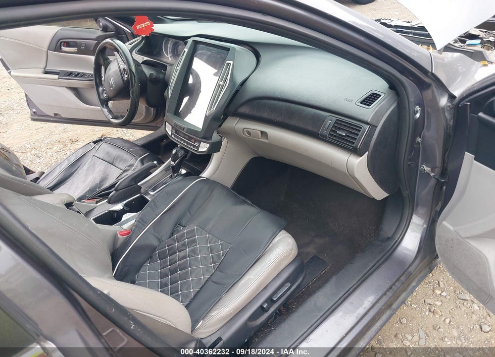 2015 HONDA ACCORD EX-L VIN: 1HGCR2F88FA092247