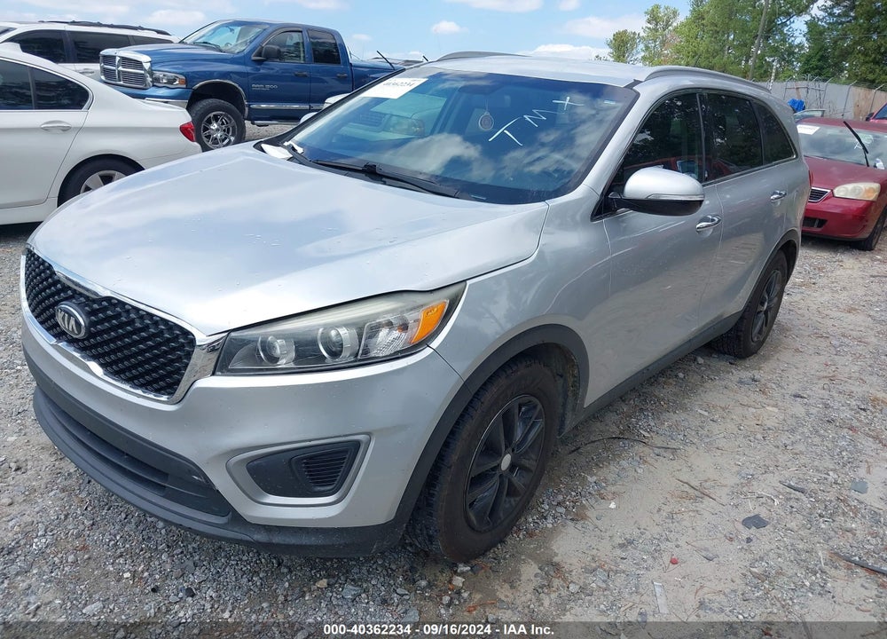 2017 KIA SORENTO 3.3L LX VIN: 5XYPG4A54HG293046