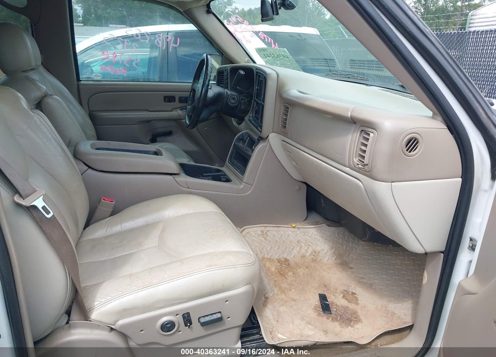 2004 CHEVROLET TAHOE Z71 VIN: 1GNEK13Z24R131178