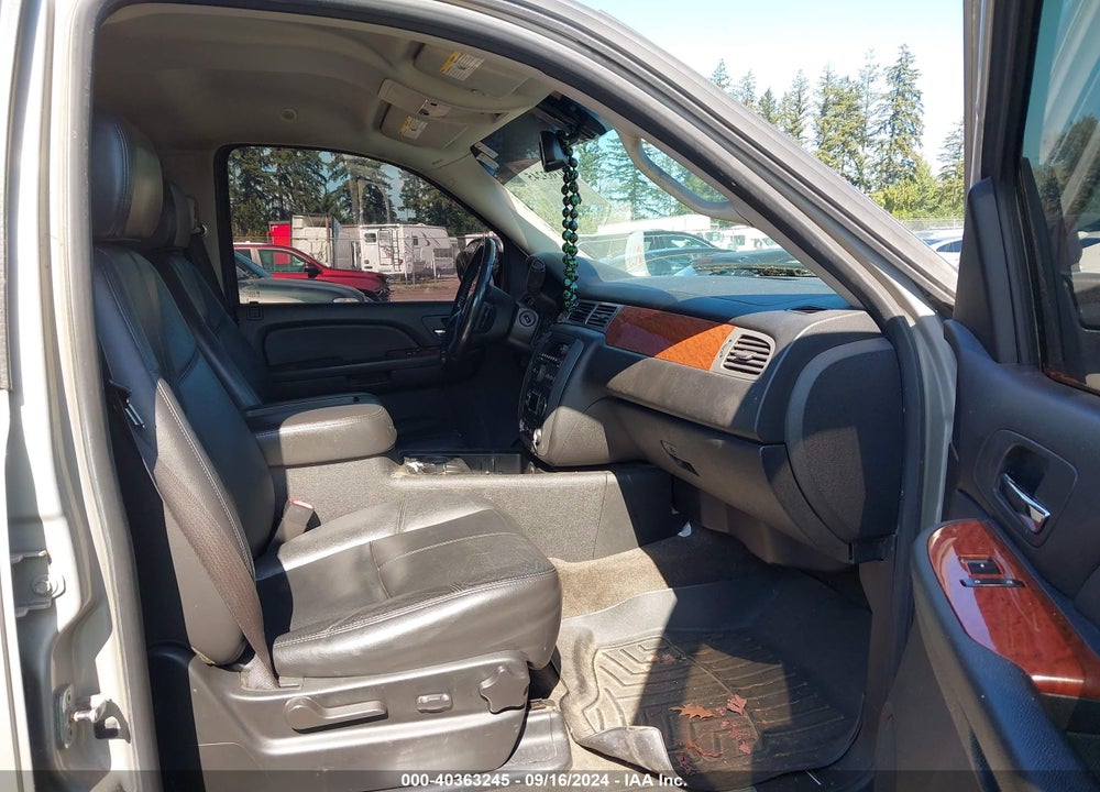 2008 GMC YUKON XL 1500 SLE/SLT VIN: 1GKFK16338J226622