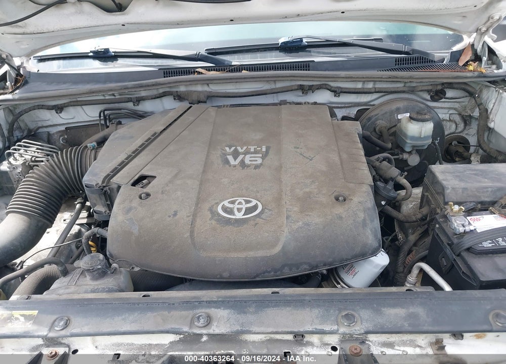 2011 TOYOTA TACOMA PRERUNNER V6 VIN: 3TMJU4GN5BM121320