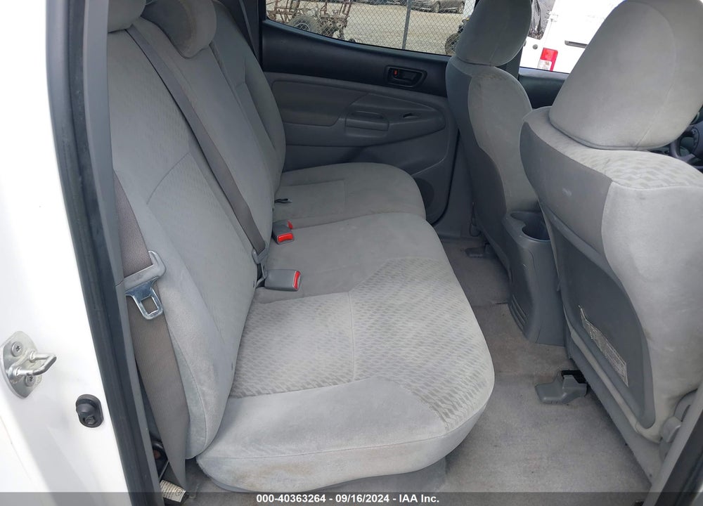 2011 TOYOTA TACOMA PRERUNNER V6 VIN: 3TMJU4GN5BM121320