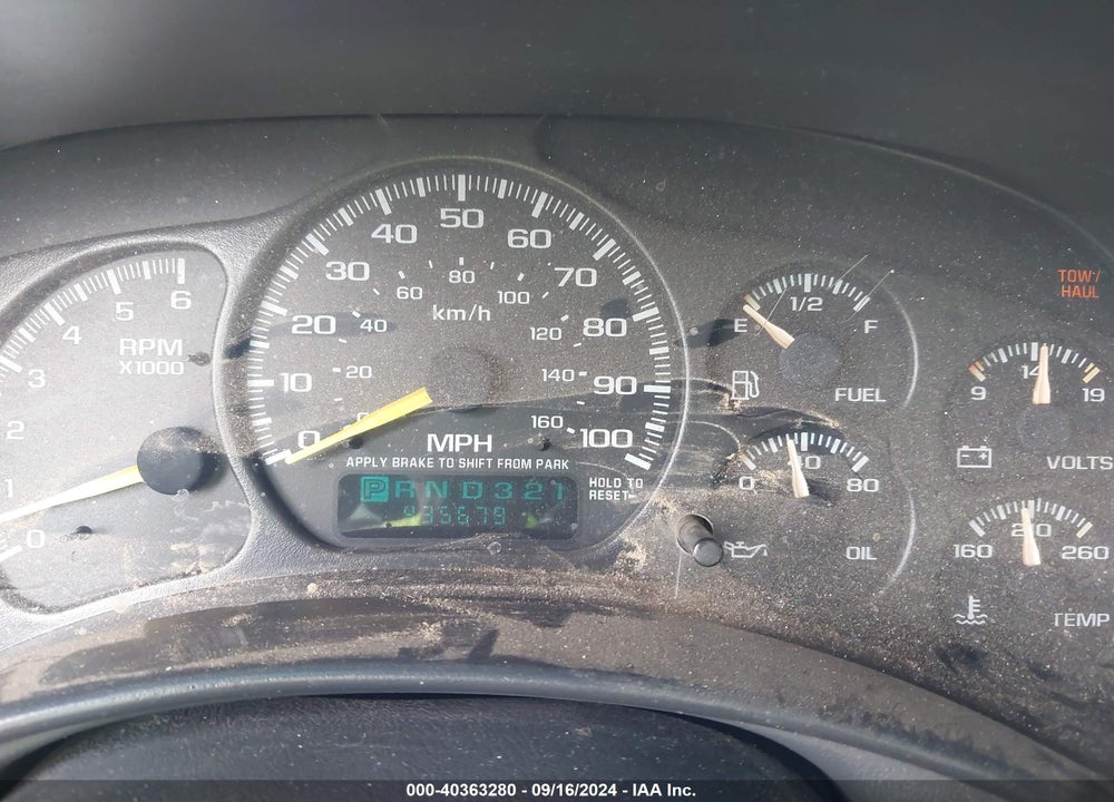 2001 GMC SIERRA 1500 SLE VIN: 2GTEC19V511210777