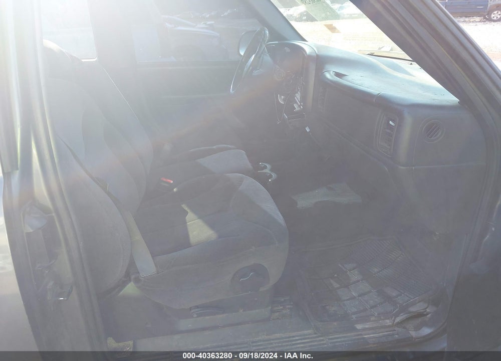 2001 GMC SIERRA 1500 SLE VIN: 2GTEC19V511210777