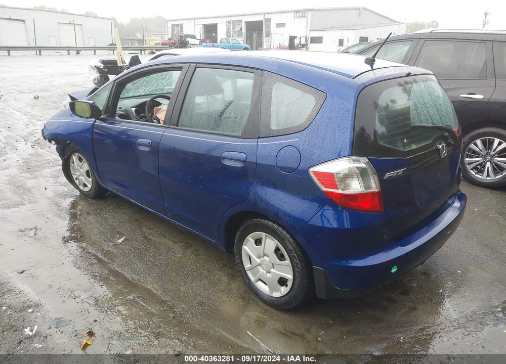 2013 HONDA FIT VIN: JHMGE8H34DC059584