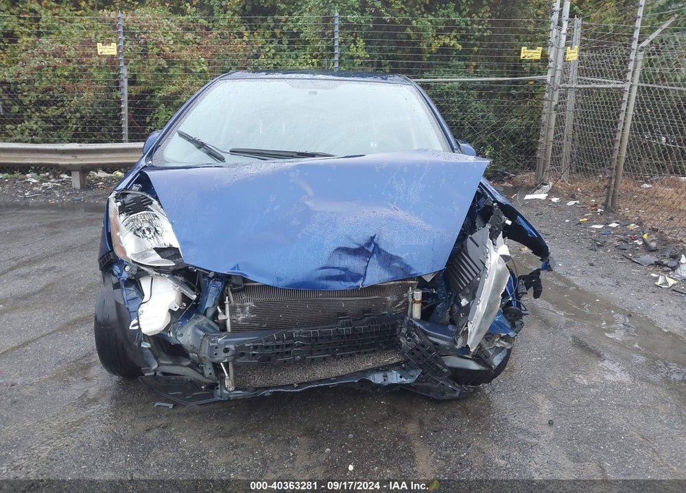 2013 HONDA FIT VIN: JHMGE8H34DC059584
