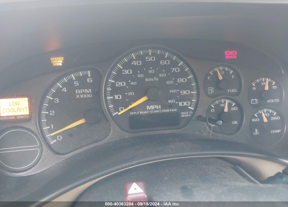 2001 CHEVROLET TAHOE LT VIN: 1GNEC13T61J141246