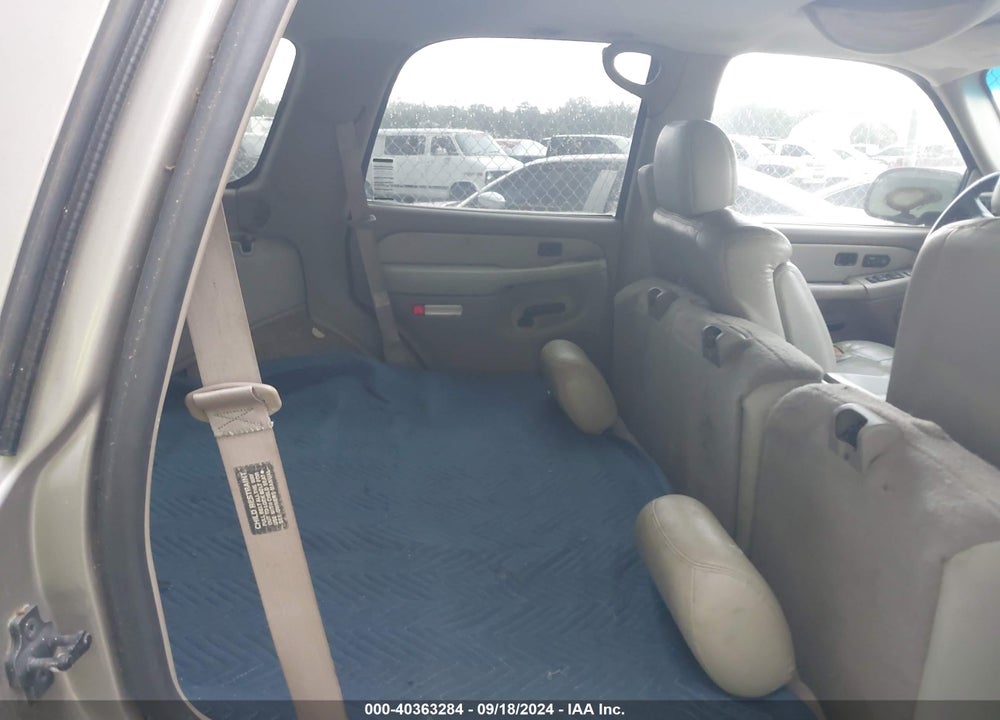 2001 CHEVROLET TAHOE LT VIN: 1GNEC13T61J141246