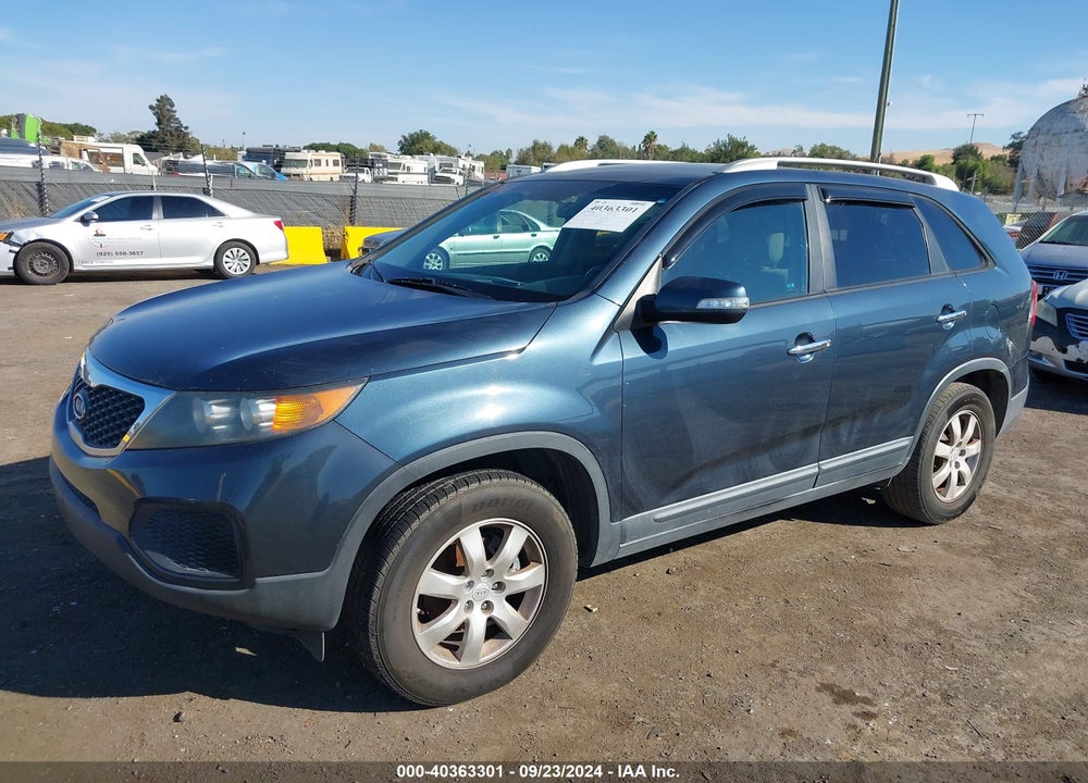 2011 KIA SORENTO LX V6 VIN: 5XYKT4A21BG159405
