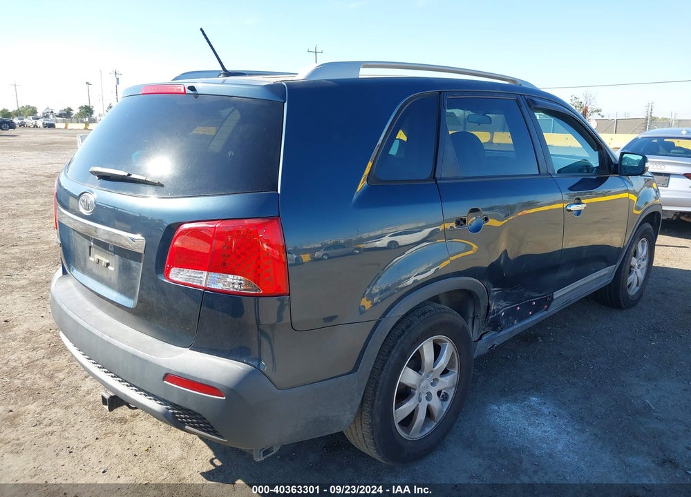 2011 KIA SORENTO LX V6 VIN: 5XYKT4A21BG159405