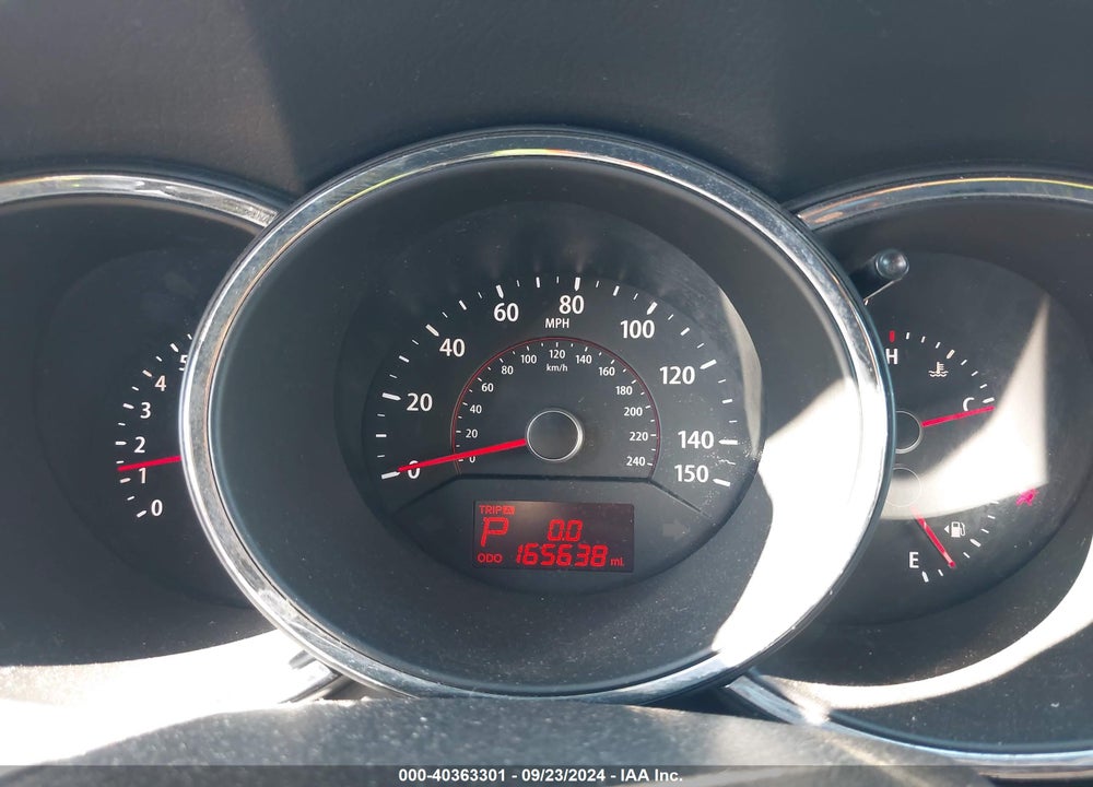 2011 KIA SORENTO LX V6 VIN: 5XYKT4A21BG159405