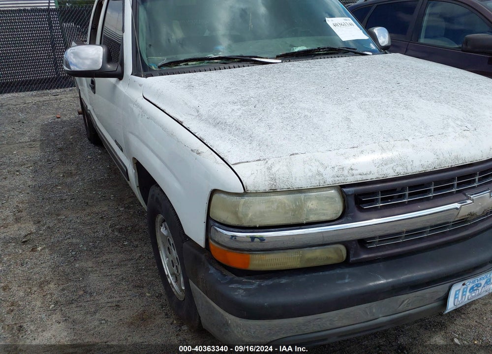 2000 CHEVROLET SILVERADO 1500 LS VIN: 2GCEC19T4Y1141699