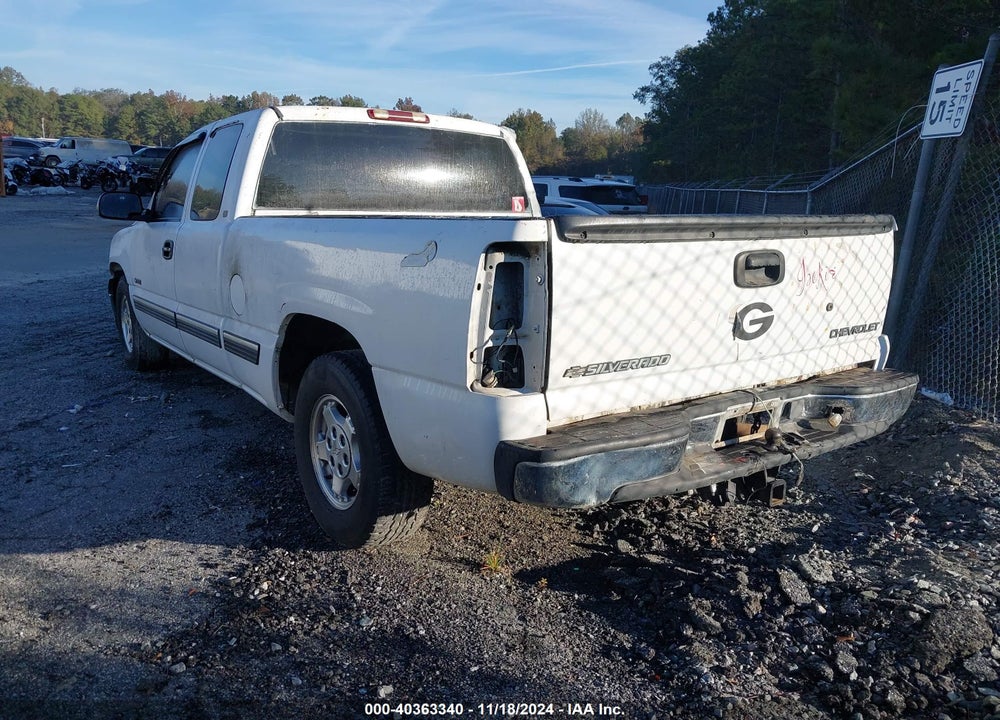 2000 CHEVROLET SILVERADO 1500 LS VIN: 2GCEC19T4Y1141699