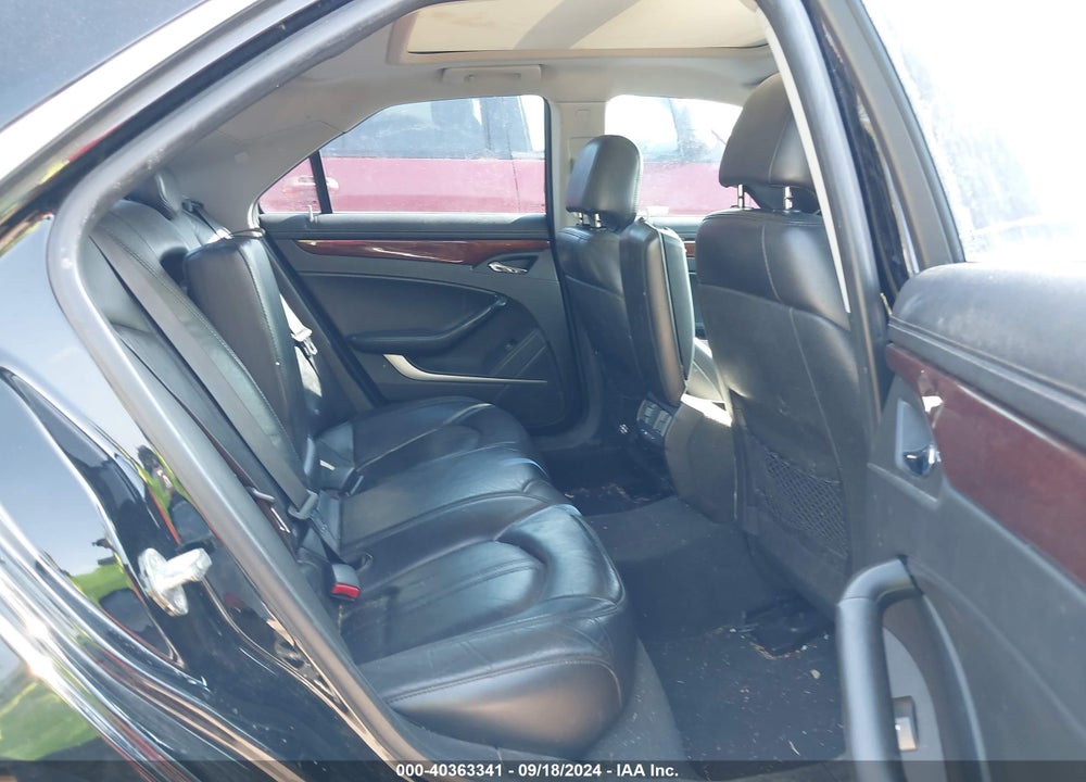 2010 CADILLAC CTS LUXURY VIN: 1G6DE5EGXA0126554