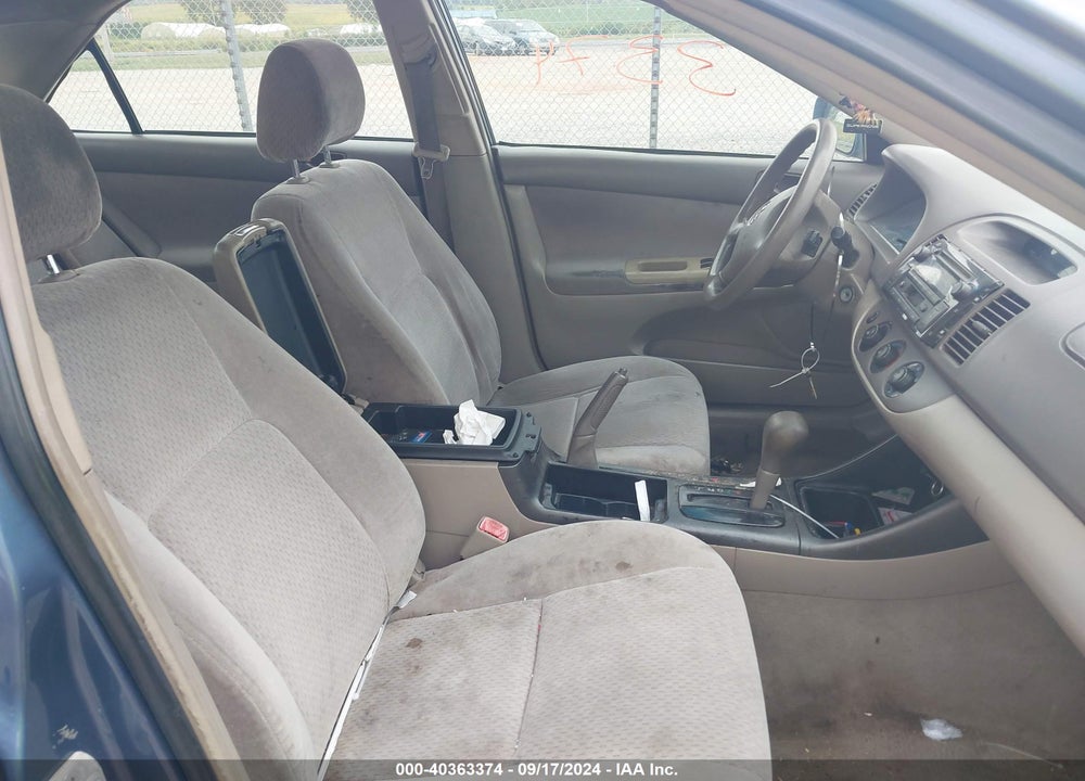 2004 TOYOTA CAMRY LE VIN: 4T1BE32K14U802657