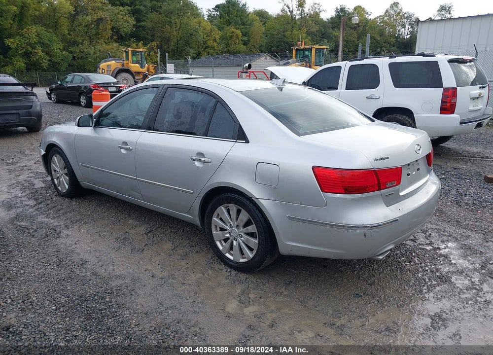 2009 HYUNDAI SONATA LIMITED V6 VIN: 5NPEU46F29H425460