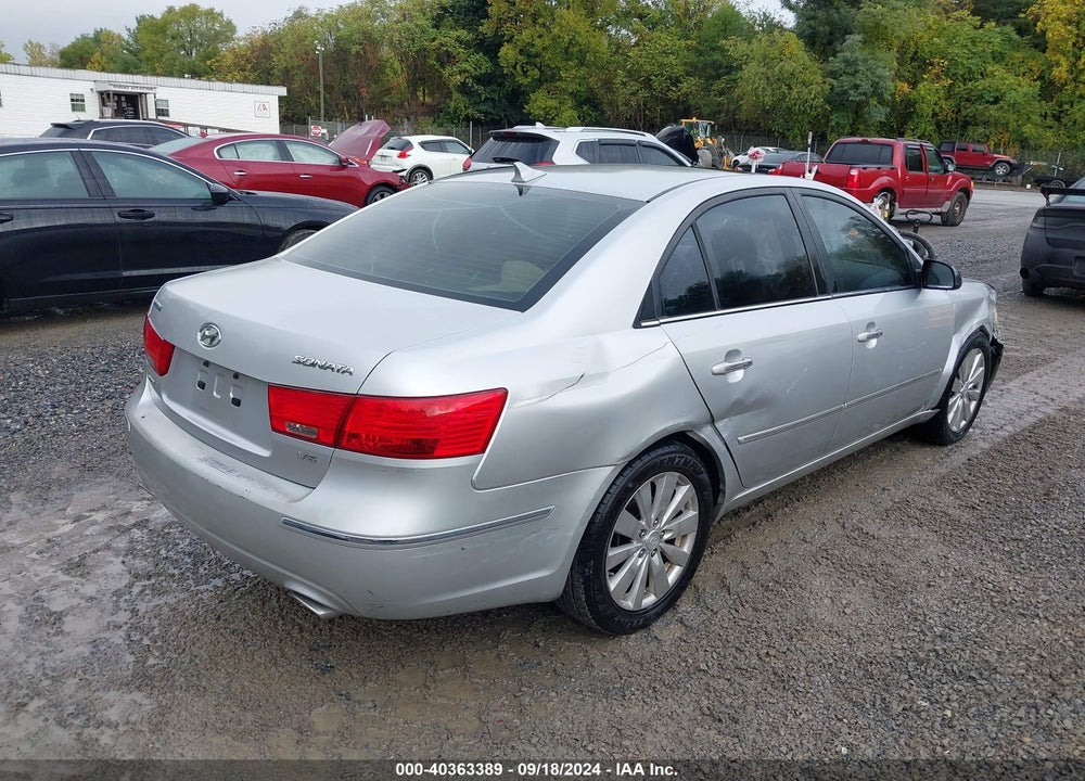 2009 HYUNDAI SONATA LIMITED V6 VIN: 5NPEU46F29H425460
