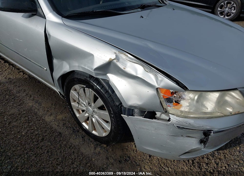2009 HYUNDAI SONATA LIMITED V6 VIN: 5NPEU46F29H425460