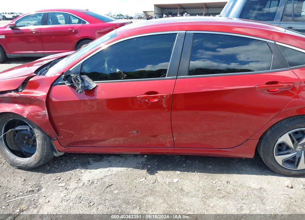 2019 HONDA CIVIC LX VIN: 19XFC2F65KE003768