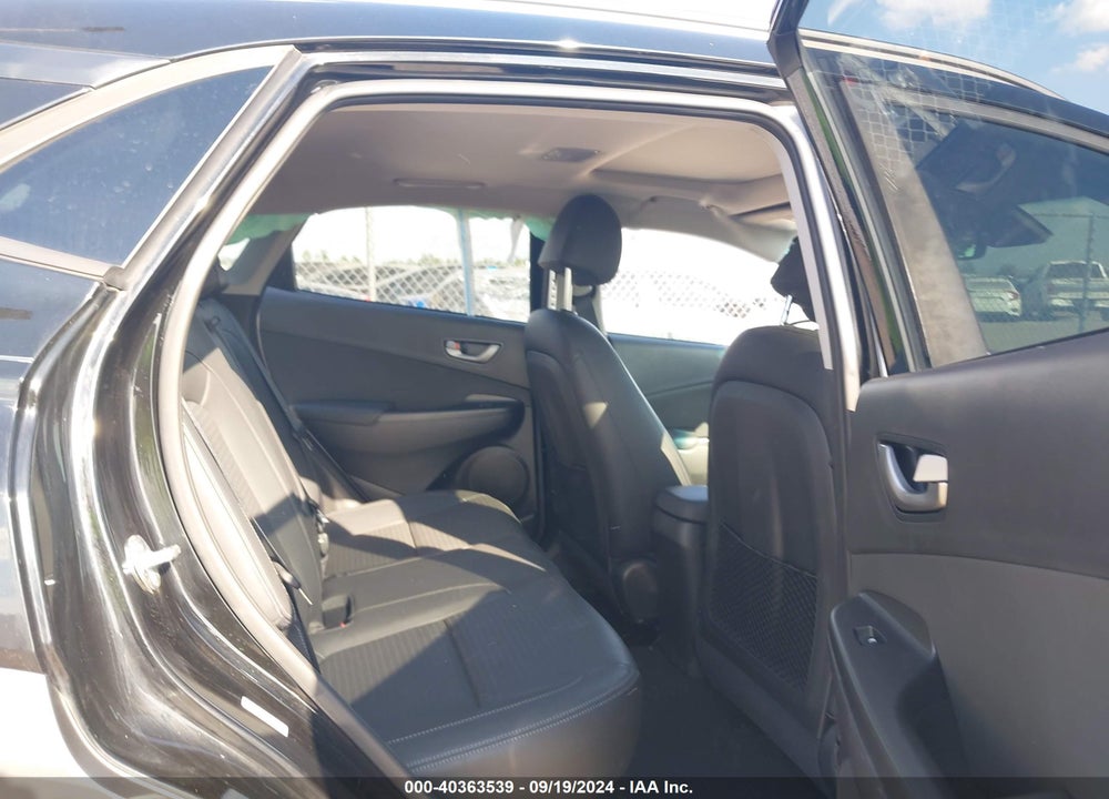 2018 HYUNDAI KONA LIMITED VIN: KM8K33A5XJU106697