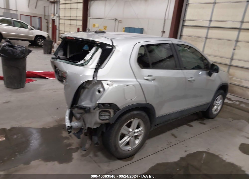2018 CHEVROLET TRAX LS VIN: KL7CJNSB4JB565148