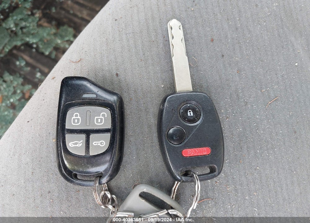2011 HONDA CIVIC VIN: 2HGFA1F58BH524920