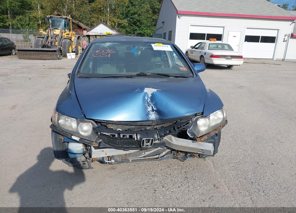 2011 HONDA CIVIC VIN: 2HGFA1F58BH524920