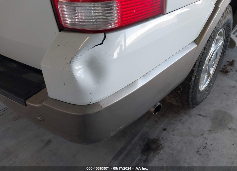 2004 FORD EXPEDITION EDDIE BAUER VIN: 1FMFU18L04LB66716