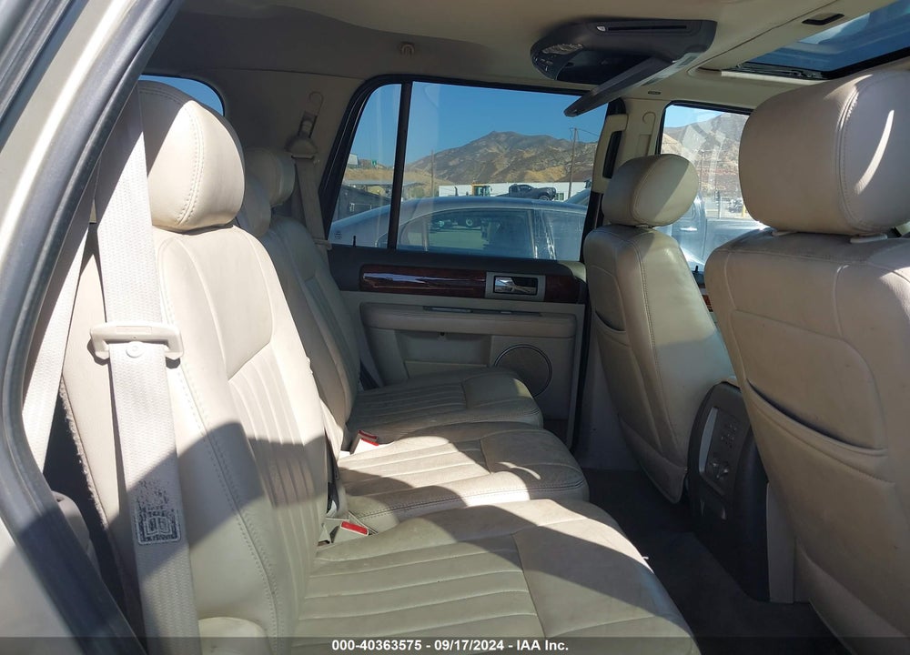 2004 LINCOLN NAVIGATOR VIN: 5LMFU28R14LJ03776