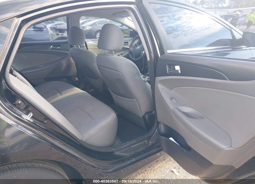 2013 HYUNDAI SONATA GLS VIN: 5NPEB4AC0DH508493