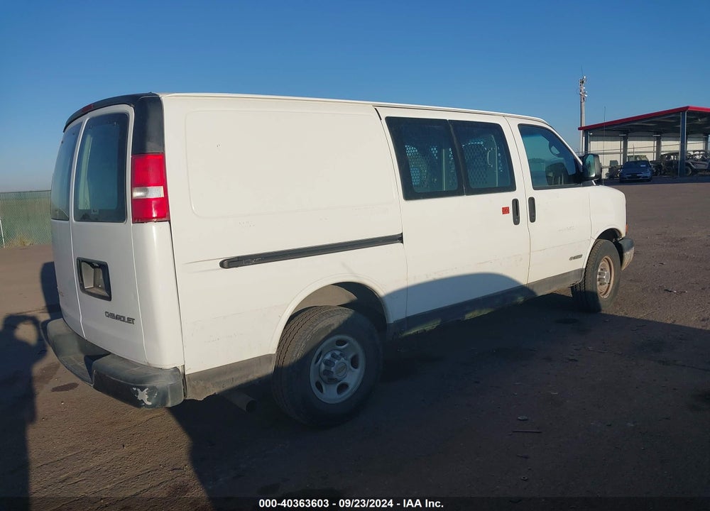 2004 CHEVROLET EXPRESS VIN: 1GCHG35U341182207