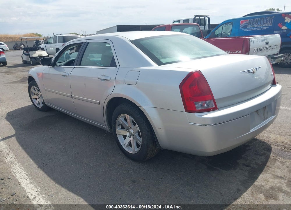 2006 CHRYSLER 300 VIN: 2C3KA53G06H368182