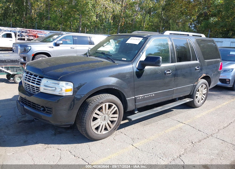 2011 LINCOLN NAVIGATOR VIN: 5LMJJ2J51BEJ00677