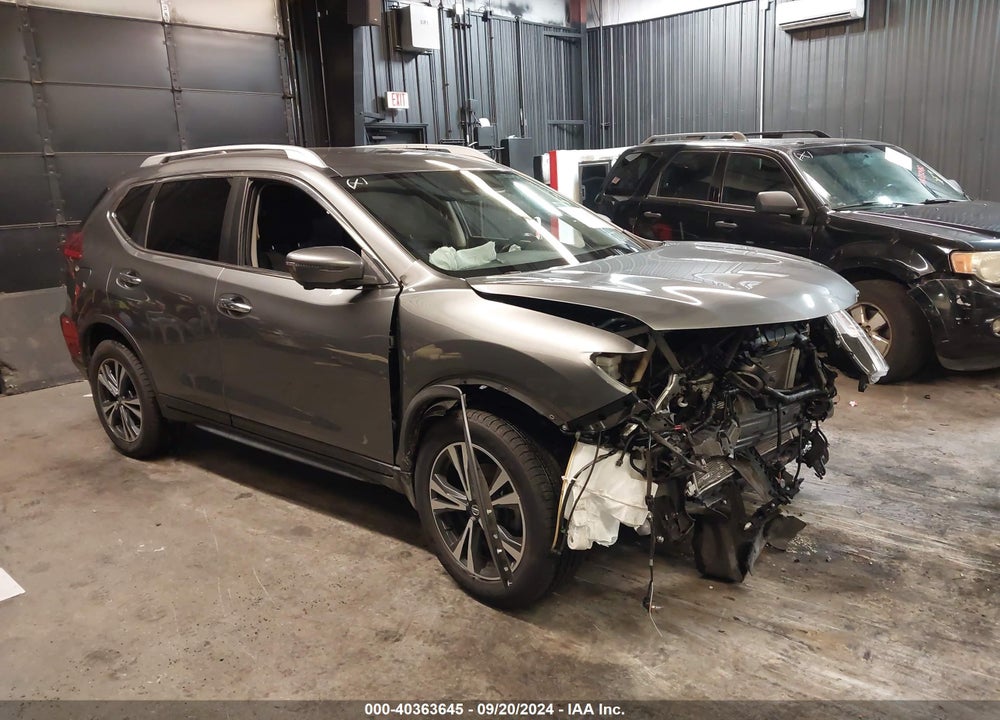 2019 NISSAN ROGUE SV VIN: JN8AT2MV7KW398065