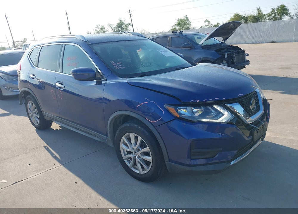 2018 NISSAN ROGUE SV VIN: KNMAT2MVXJP543359