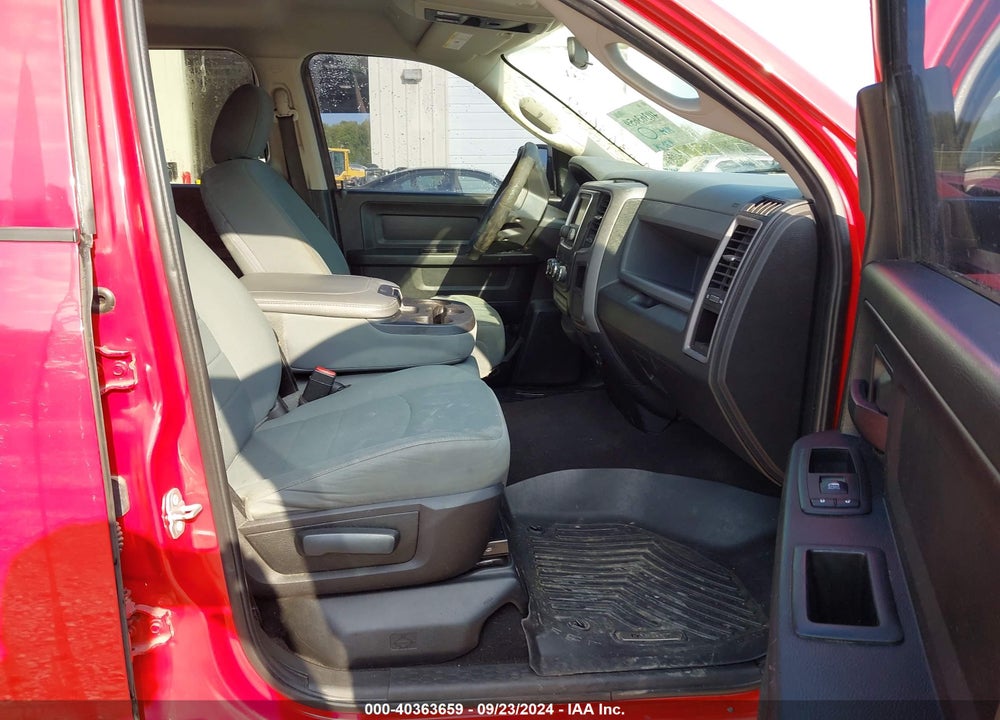 2017 RAM 1500 EXPRESS QUAD CAB 4X2 6'4 BOX VIN: 1C6RR6FT6HS651920