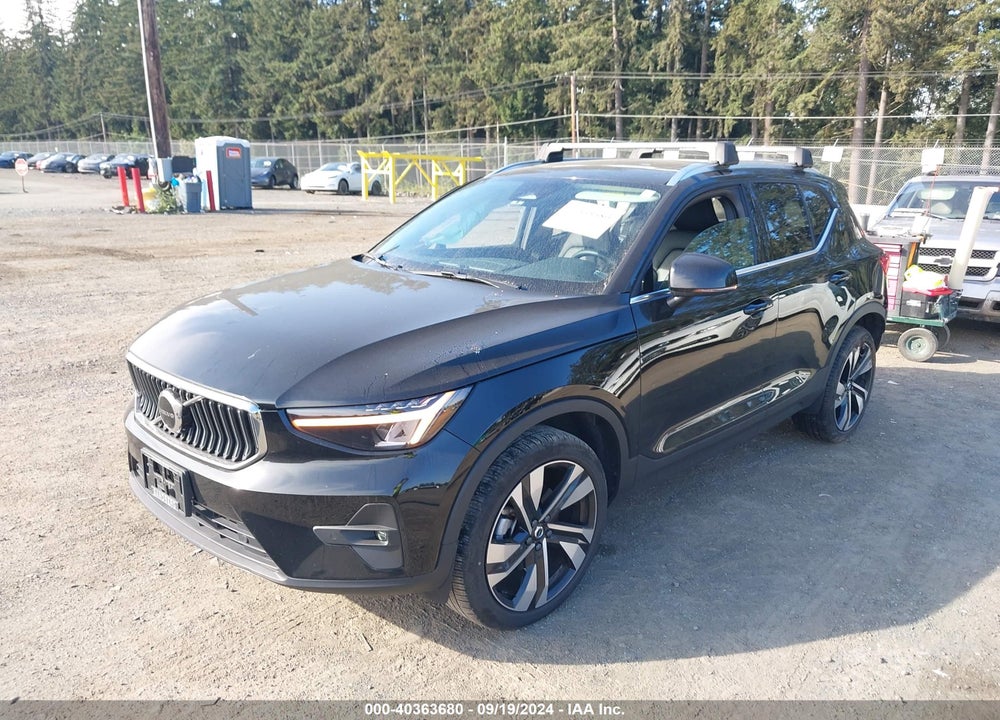 2023 VOLVO XC40 B5 PLUS BRIGHT THEME VIN: YV4L12UN4P2939000