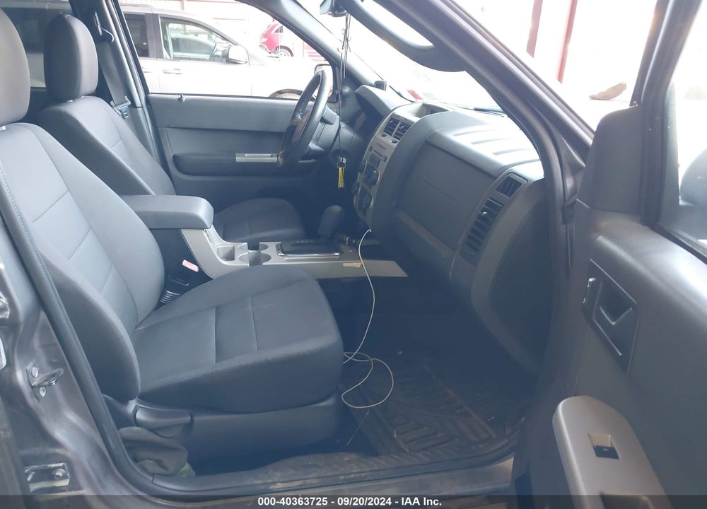 2011 FORD ESCAPE XLT VIN: 1FMCU9DG8BKB94745