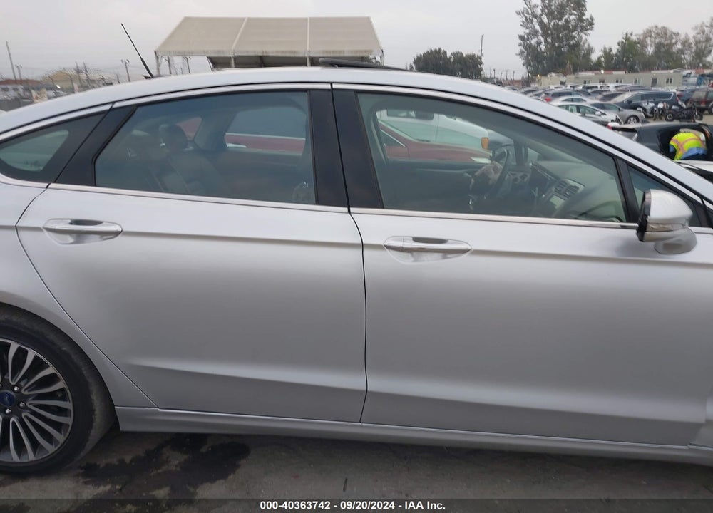 2017 FORD FUSION SE VIN: 3FA6P0HDXHR119897